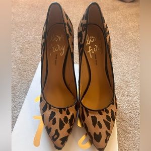 High heeled pumps. 3.5 inch